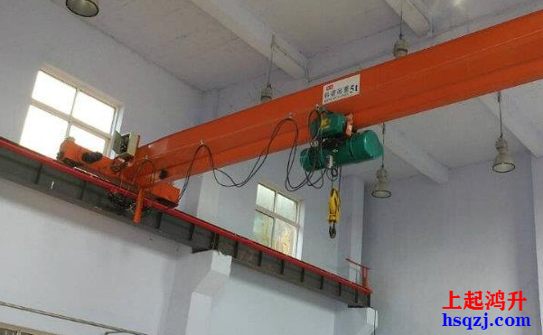 長(zhǎng)沙單梁起重機(jī)圖片